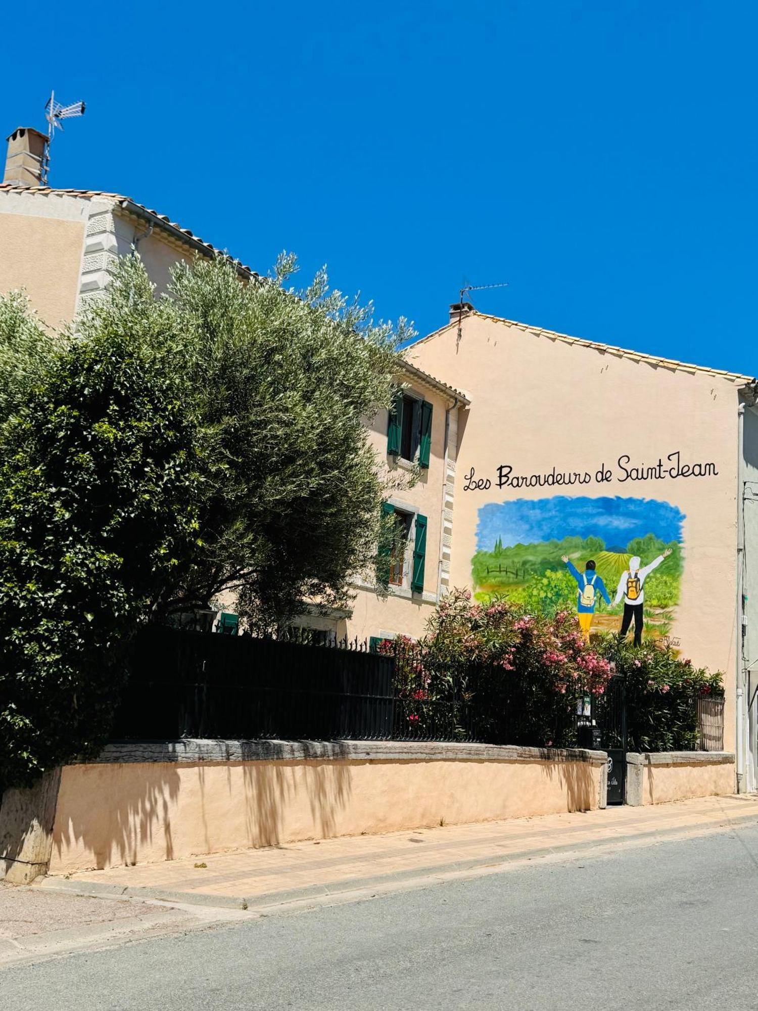 לינה וארוחת בוקר Les Baroudeurs De Saint Jean מראה חיצוני תמונה